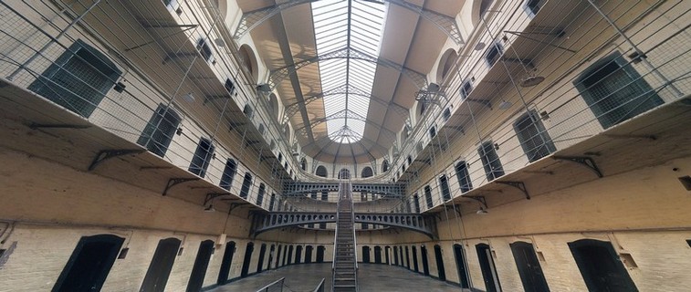Visitar una Presó
