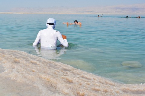 Nadar en el Mar Muerto