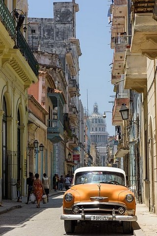 Viajar a Cuba